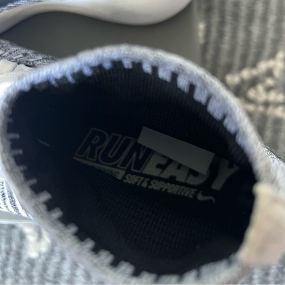 Nike size 7 Lunar Epic Sneakers - Picture 4 of 6